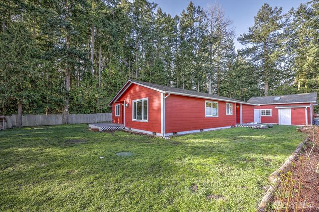 302 S Seventh Avenue, Port Hadlock, WA 98339