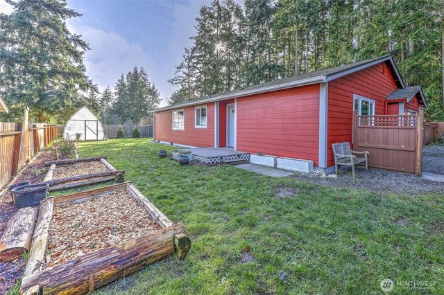 302 S Seventh Avenue, Port Hadlock, WA 98339