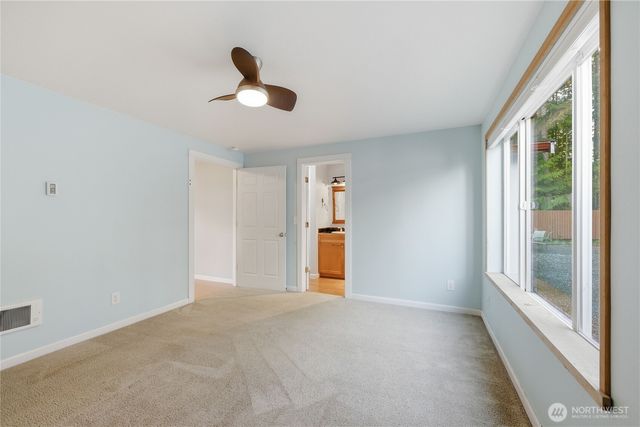 302 S Seventh Avenue, Port Hadlock, WA 98339