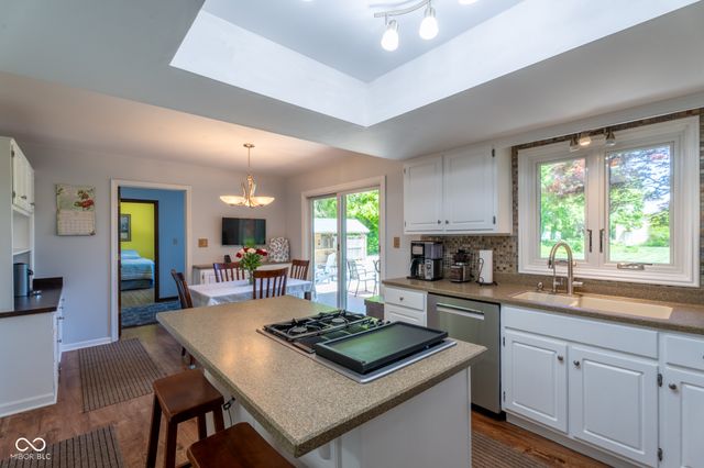 9888 Chestnut Lane, Indianapolis, IN 46239