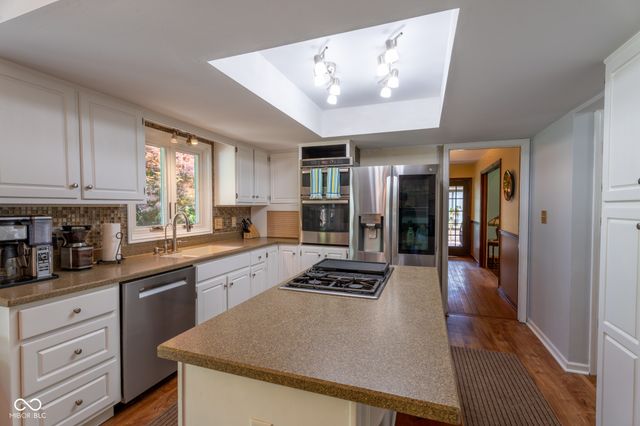 9888 Chestnut Lane, Indianapolis, IN 46239