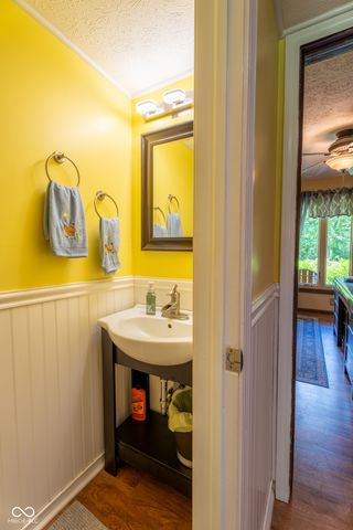 9888 Chestnut Lane, Indianapolis, IN 46239