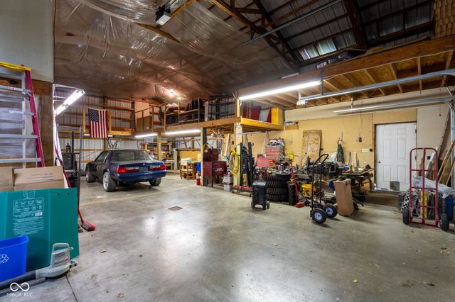 9888 Chestnut Lane, Indianapolis, IN 46239