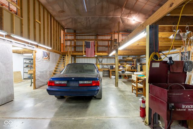 9888 Chestnut Lane, Indianapolis, IN 46239