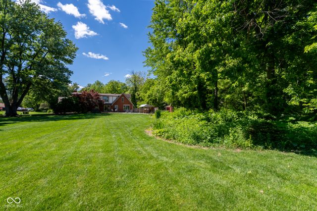 9888 Chestnut Lane, Indianapolis, IN 46239