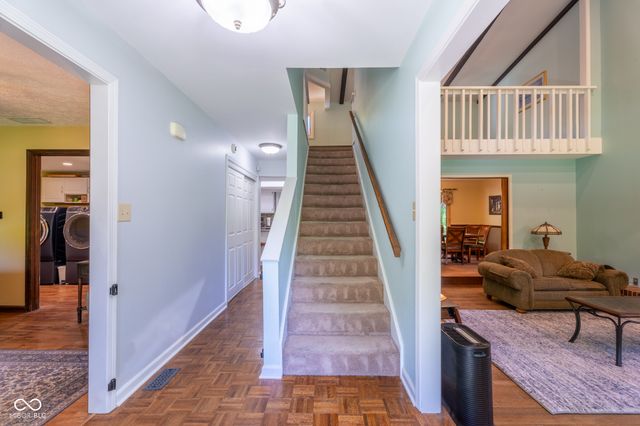 9888 Chestnut Lane, Indianapolis, IN 46239