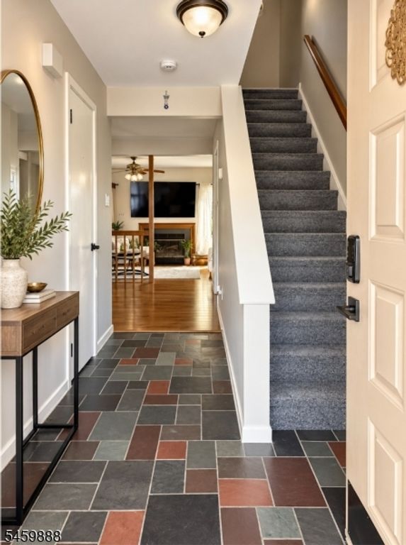 34 Whitehall Ct, Hillsborough Twp., NJ 08844 — photo 2