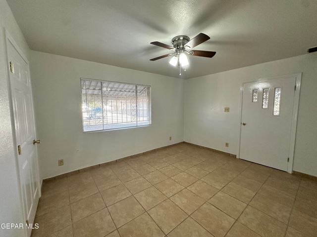 152 ELVIRA Way, El Paso, TX 79922