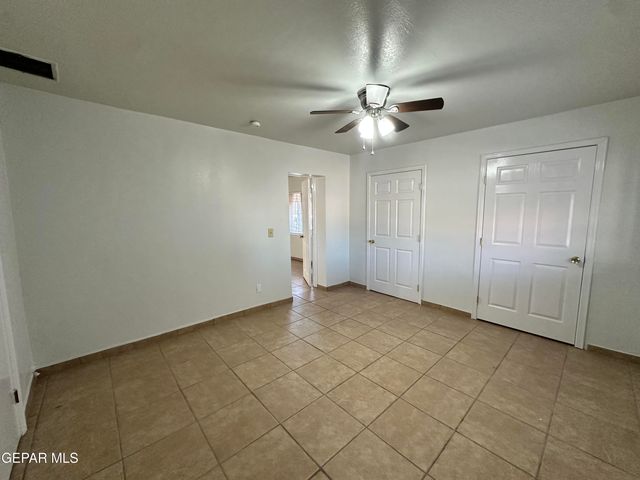 152 ELVIRA Way, El Paso, TX 79922