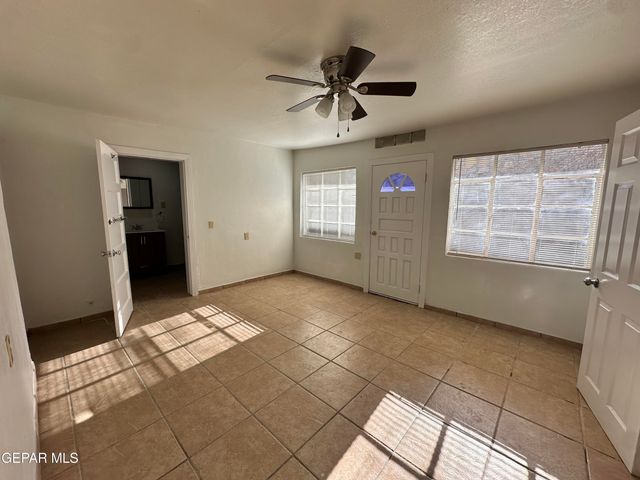 152 ELVIRA Way, El Paso, TX 79922