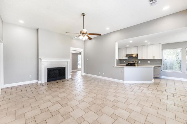7015 Yardley Drive, Katy, TX 77494
