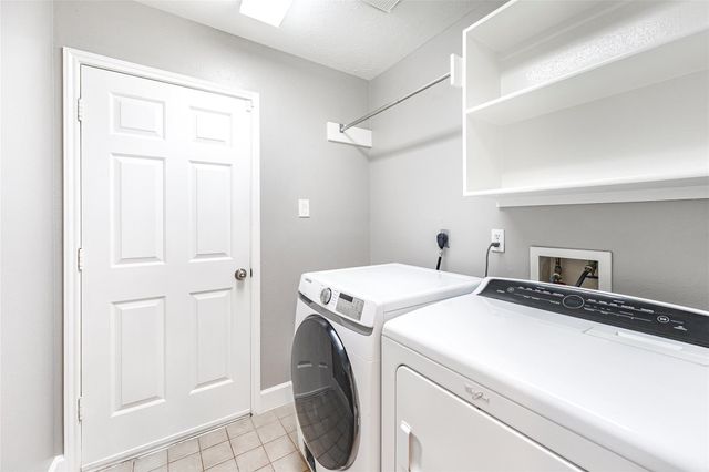 7015 Yardley Drive, Katy, TX 77494