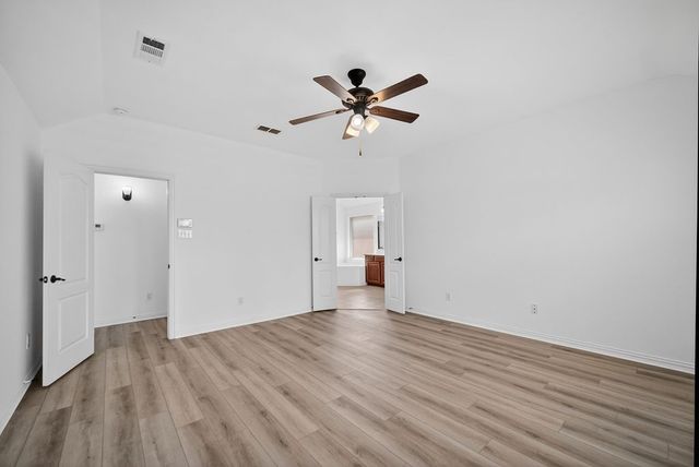 2360 Collin Drive, Grand Prairie, TX 75052