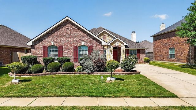 2360 Collin Drive, Grand Prairie, TX 75052