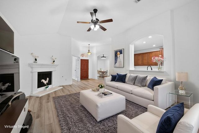 2360 Collin Drive, Grand Prairie, TX 75052