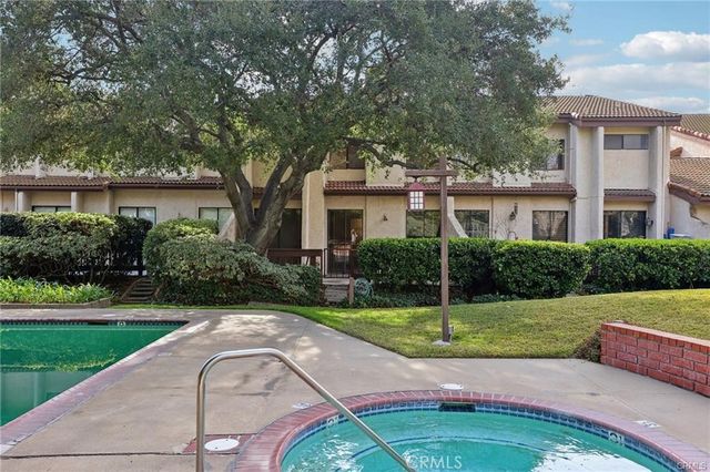 3213 La Encina Way 28, Pasadena, CA 91107