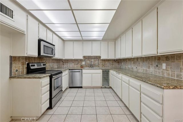 3213 La Encina Way 28, Pasadena, CA 91107