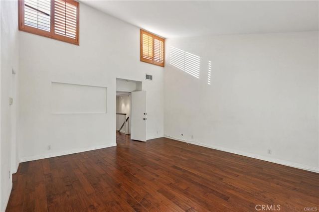 3213 La Encina Way 28, Pasadena, CA 91107