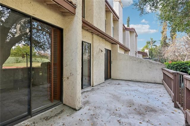 3213 La Encina Way 28, Pasadena, CA 91107