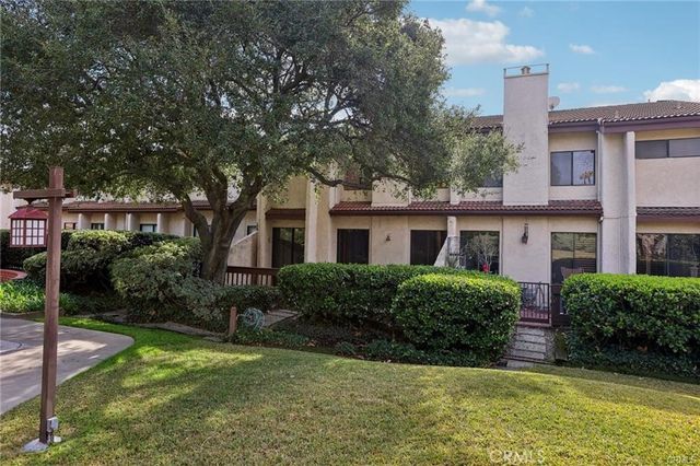 3213 La Encina Way 28, Pasadena, CA 91107