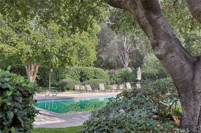 3213 La Encina Way 28, Pasadena, CA 91107