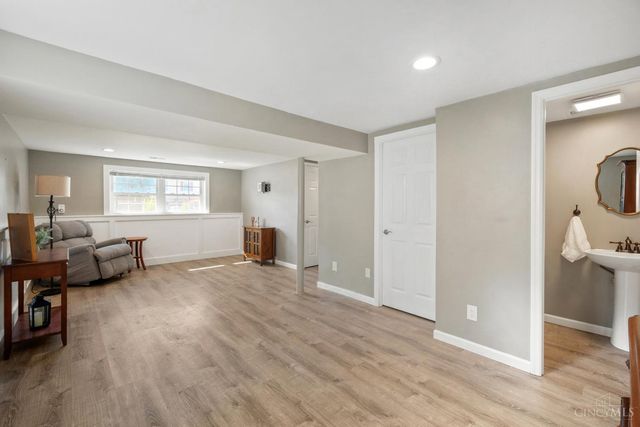 5158 Dundas Drive, Delhi Twp, OH 45238