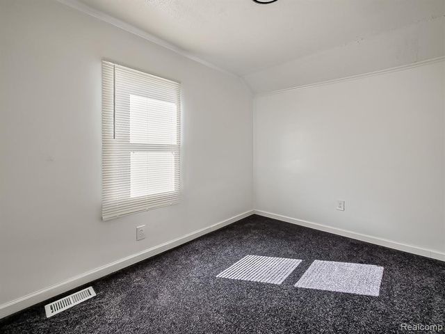 3811 Manistique Street, Detroit, MI 48215