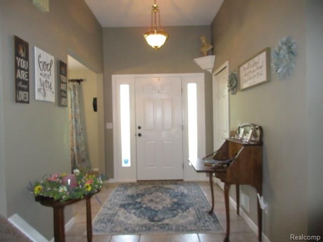 11356 Tall Shadows Court, Pinckney, MI 48169