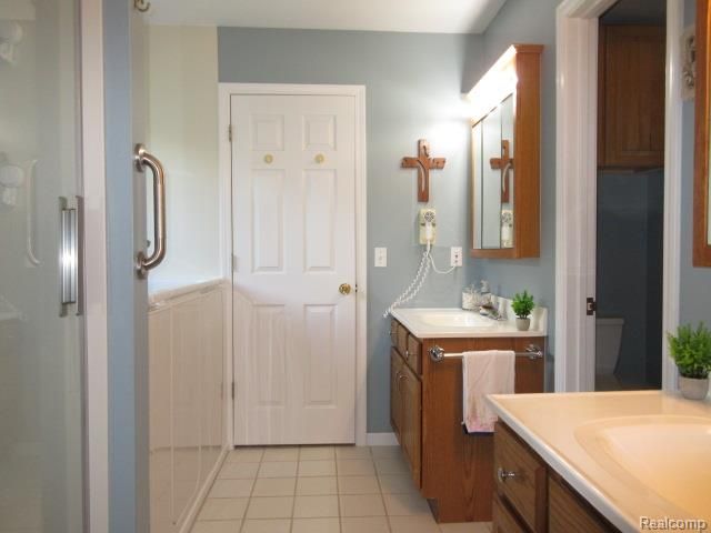 11356 Tall Shadows Court, Pinckney, MI 48169