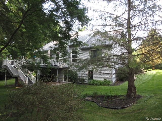 11356 Tall Shadows Court, Pinckney, MI 48169