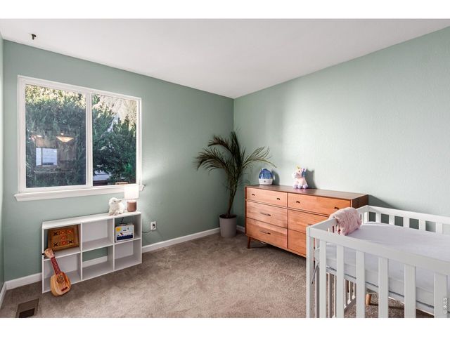 9712 Queenscliffe Dr, Highlands Ranch, CO 80130