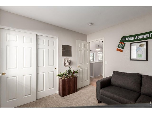 9712 Queenscliffe Dr, Highlands Ranch, CO 80130