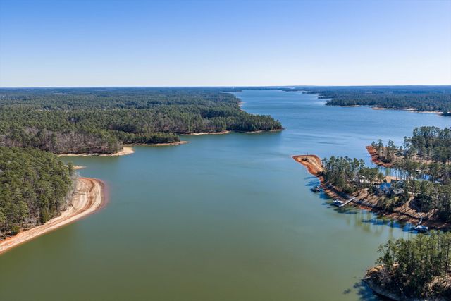 137 Memorial Drive, Mccormick, SC 29835