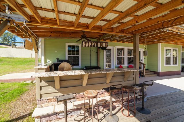 137 Memorial Drive, Mccormick, SC 29835