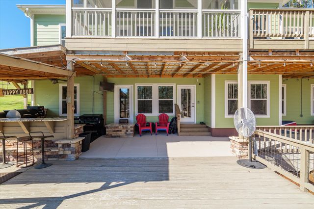 137 Memorial Drive, Mccormick, SC 29835