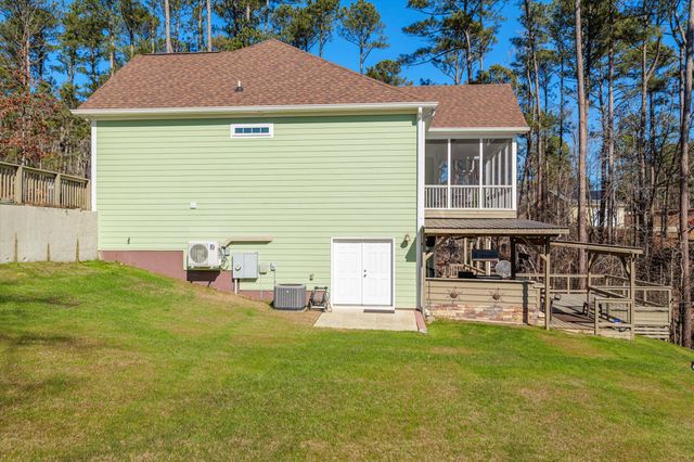 137 Memorial Drive, Mccormick, SC 29835