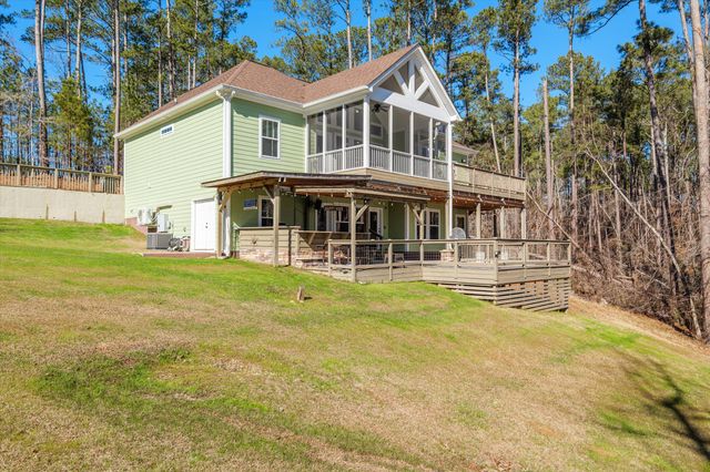 137 Memorial Drive, Mccormick, SC 29835