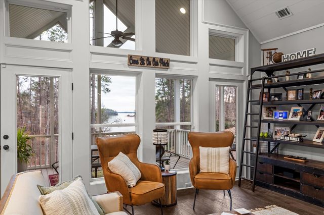 137 Memorial Drive, Mccormick, SC 29835