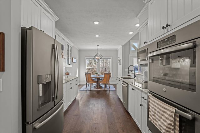 137 Memorial Drive, Mccormick, SC 29835