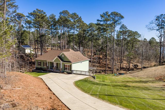 137 Memorial Drive, Mccormick, SC 29835