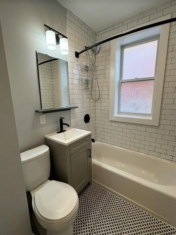 233 Lafayette Street 1, Salem, MA 01970