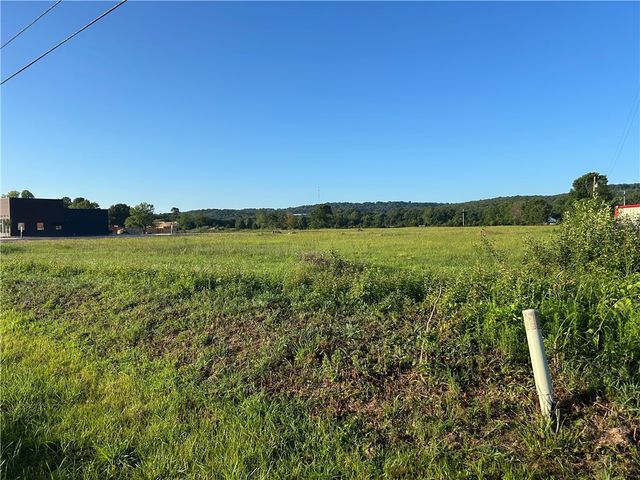 N Center Street, Elkins, AR 72701
