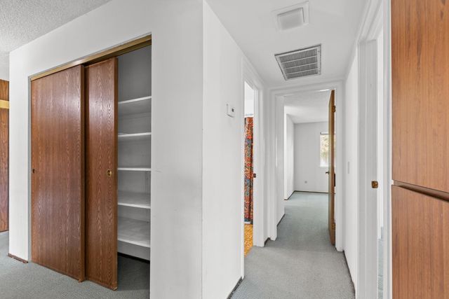 4954 Curve Wood Way, Sacramento, CA 95841