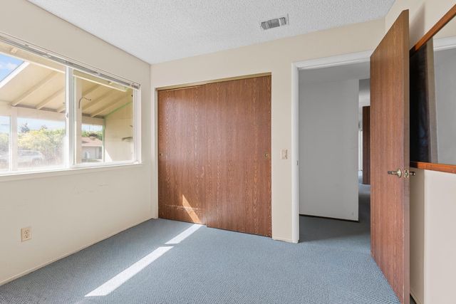 4954 Curve Wood Way, Sacramento, CA 95841