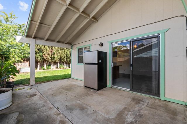 4954 Curve Wood Way, Sacramento, CA 95841