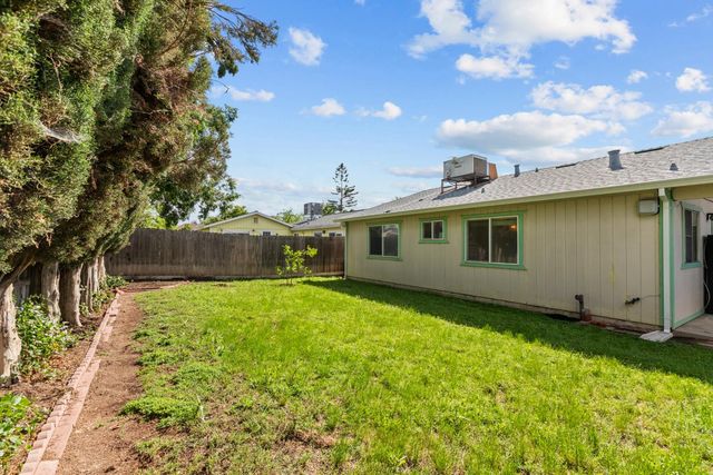 4954 Curve Wood Way, Sacramento, CA 95841