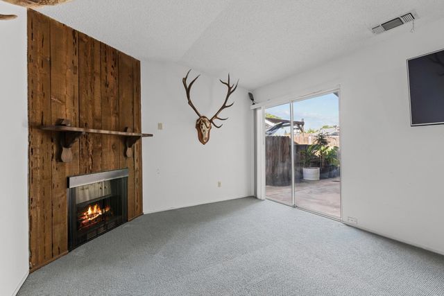 4954 Curve Wood Way, Sacramento, CA 95841