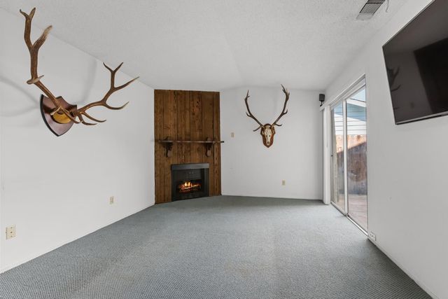 4954 Curve Wood Way, Sacramento, CA 95841