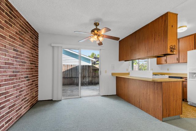 4954 Curve Wood Way, Sacramento, CA 95841