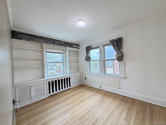 27-30 165th Street, Flushing, NY 11358